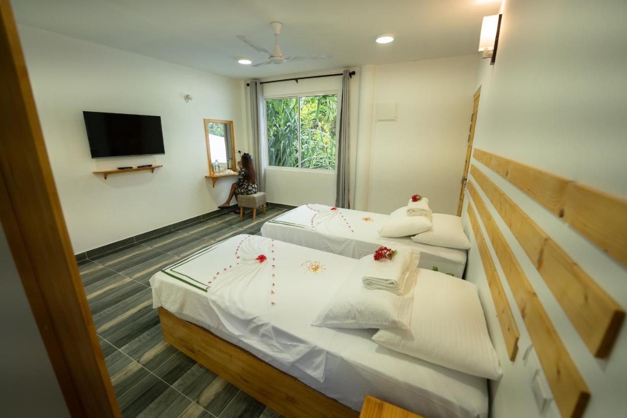 Ramzu Villa Thoddoo Exteriör bild