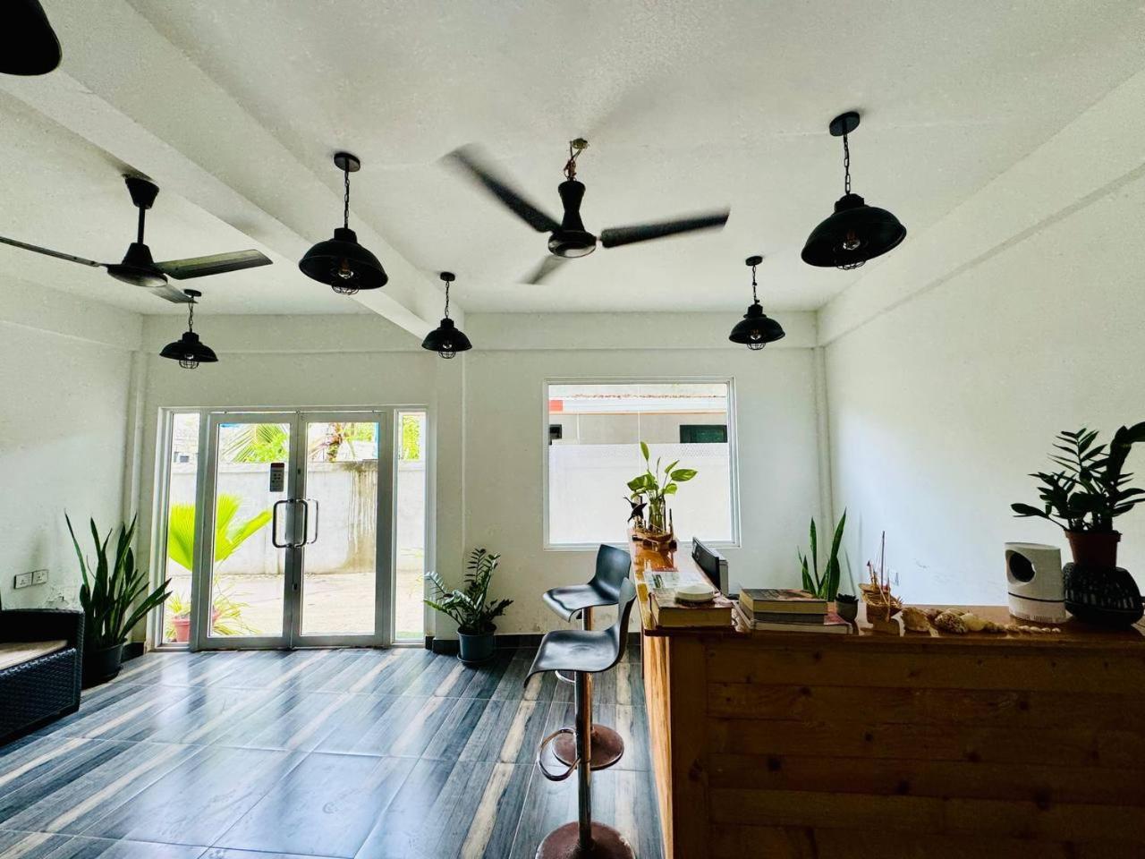 Ramzu Villa Thoddoo Exteriör bild